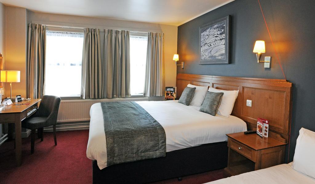 Brentwood Inn By Greene King Inns Rotherham Camera foto