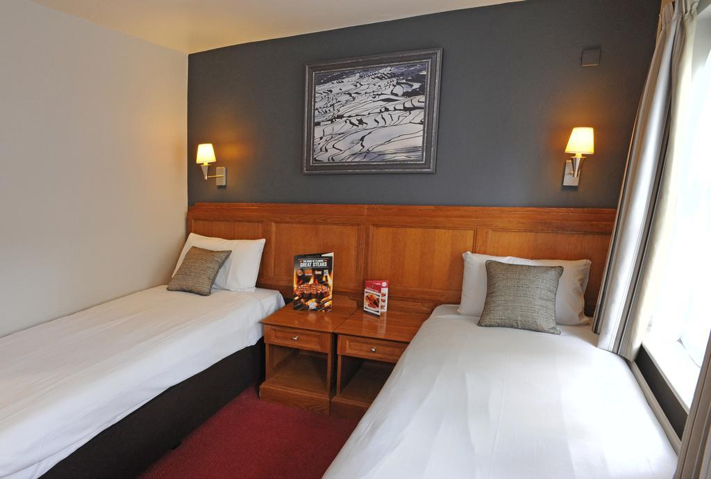 Brentwood Inn By Greene King Inns Rotherham Camera foto