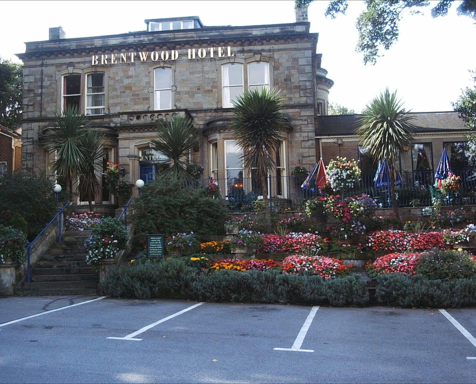 Brentwood Inn By Greene King Inns Rotherham Esterno foto